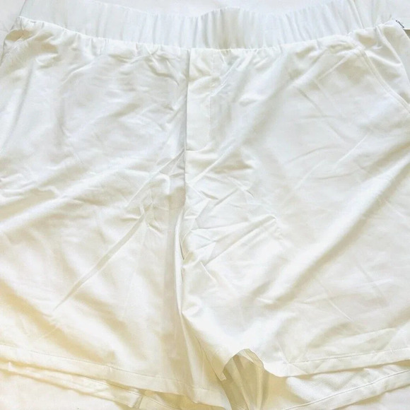 NWT TEK GEAR Women High Rise Pockets Fully Lined White Shorts Plus Size 2X - Picture 1 of 5